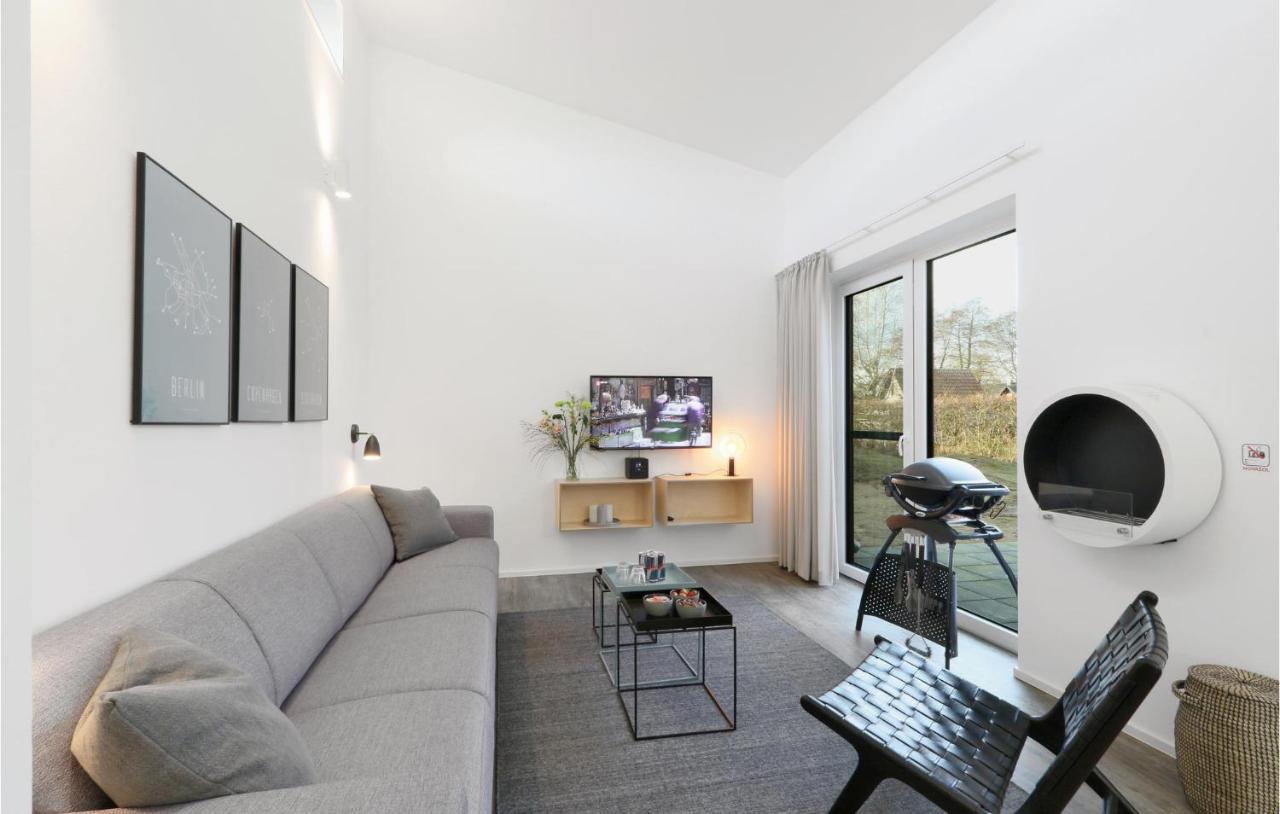 2 Bedroom Gorgeous Home In Lembruch-Duemmer See Exterior foto