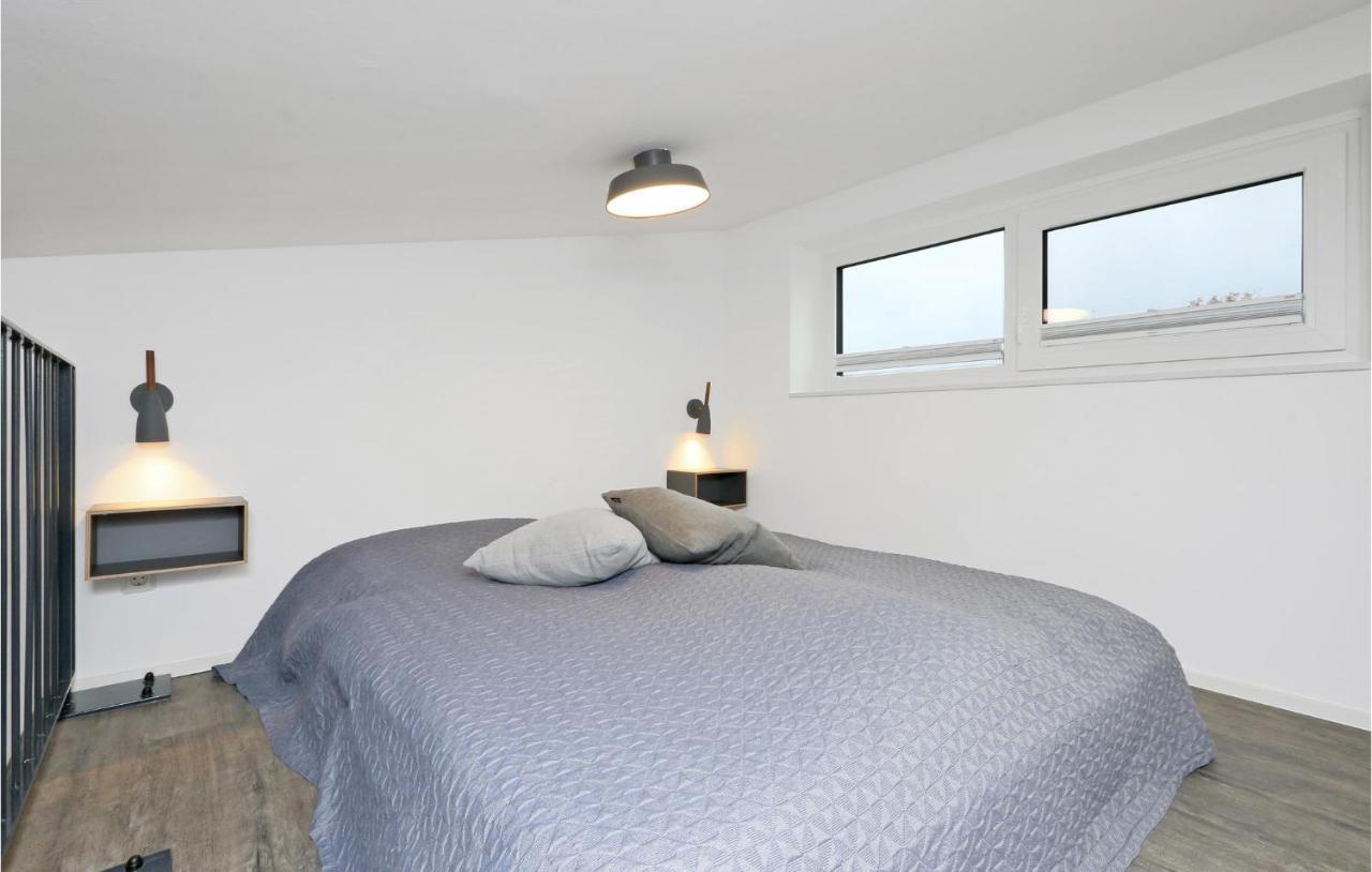 2 Bedroom Gorgeous Home In Lembruch-Duemmer See Exterior foto
